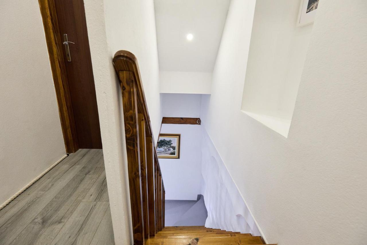 Apartamento Stone House Biskup Babino Polje Exterior foto