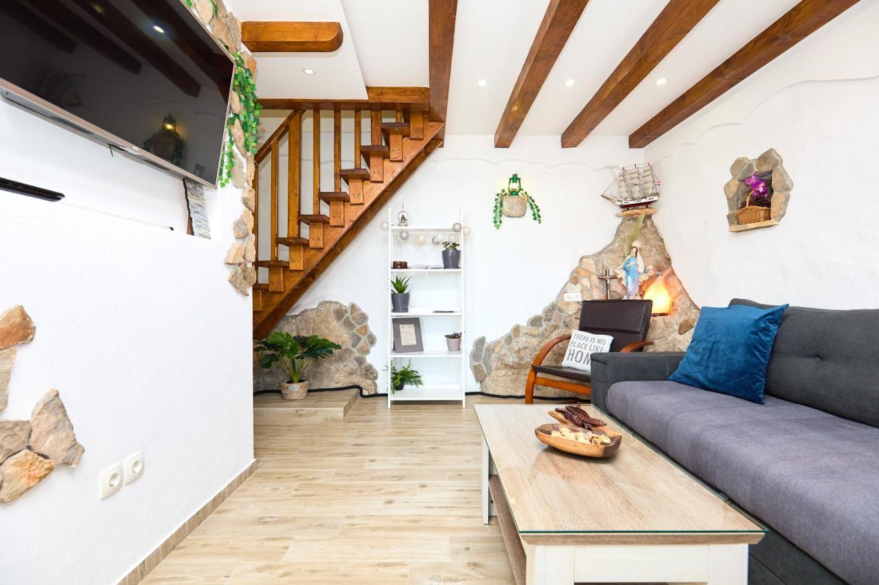 Apartamento Stone House Biskup Babino Polje Exterior foto